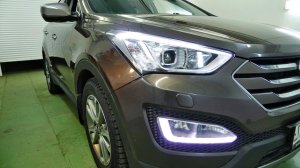 Hyundai Santa Fe III тюнинг фар, ремонт светодиодов в штатных ДХО, установка светодиодных би линз