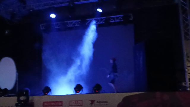 "Красная шапка" психологический спектакль про отношение матери и дочери от театра на Таганке смотреть онлайн