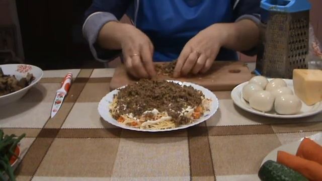 Салаты печёночный и с брынза с крекером смотреть онлайн