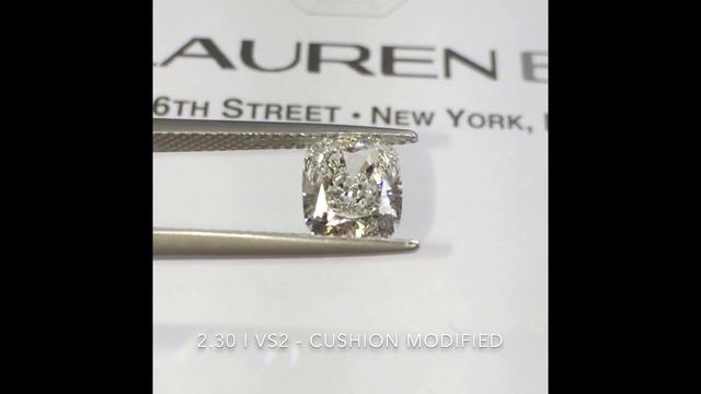 Comparing Cushion Cut Diamonds: Brilliant, Antique and Modified: Lauren B Diamond Education смотреть онлайн