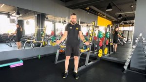 Круговая разводка гантелей (Плечи)