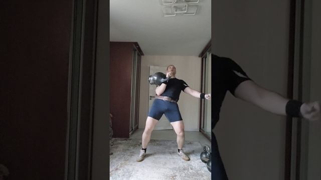 Швунг гири 55 кг правой рукой на 18 раз. смотреть онлайн