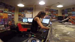 Lady Waks In Da Mix #335 (16-06-2015)