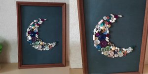 Оригинальная картина из пуговиц и бусин