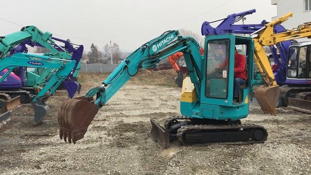 Миниэкскаватор Hitachi EX30