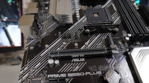 ASUS Prime B550 Plus Mid Range AMD AM4 Motherboard Unboxing & Tour