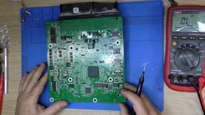 CM2220 Cummins,  проверка ЭБУ на столе.