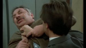Откройте полиция. 1984. Отрывок из фильма. ( Он назвал меня мерзкой гнидой.) Сцена 4.
