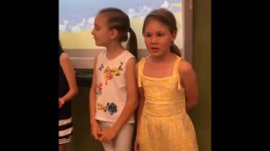 Я рисую море Голубые дали ПОЮТ УЧЕНИКИ РУССКОЙ ШКОЛЫ