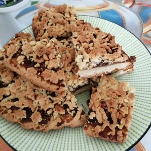 Мягкий песочный тертый пирог с орехами.wmv