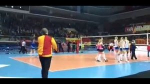 Как забрасывали турецкие болельщики российских волейболисток