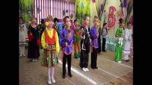 песня Вот закончились метели праздник 8 марта