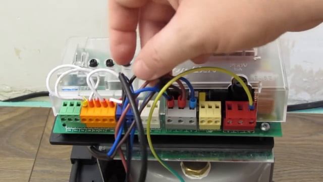 Распаковка и настройка привода для ворот, мотор для откатных ворот Sliding 1300 смотреть онлайн