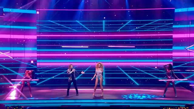 Пол видео 0.5х а пол 1х скорость Олег Винник Оля Полякова - Длинноногое счастье