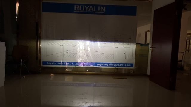 China 2021 First Hyperboloid Matrix Bi-LED Projector Lens with Auxiliary Beam смотреть онлайн