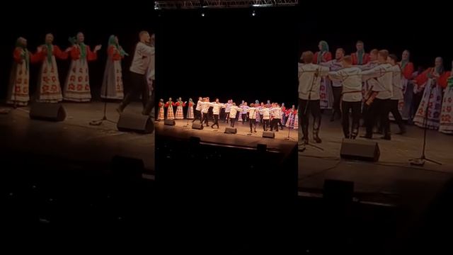 Хор пятницкого. Воронеж 17.10.22г смотреть онлайн