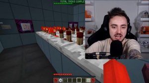 ПРЕДАТЕЛЬ ВПЕРВЫЕ ВЫЛЕЧИЛ ВИРУС В AMONG US МАЙНКРАФТ!