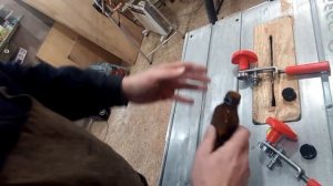 Как закручивать крышки на 100 мл бутылку