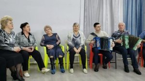 240218 песня Не ходи ты за мною хороший мой и в окошко мое не стучи гармонь орловцы поют парк г Орёл