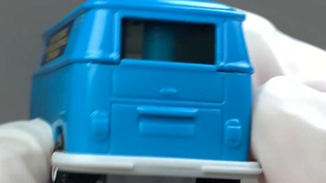 Matchbox - Volkswagen Delivery Van смотреть онлайн