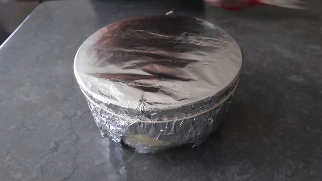 The Queen's Christmas Pudding - Classic Holiday Dessert - Food Wishes смотреть онлайн