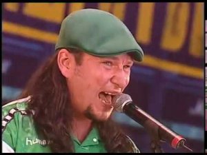 НАШЕСТВИЕ 2002: Distemper - Спит осторожная трава