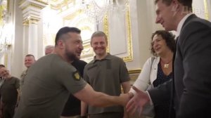 Борис Джонсон объявил о предоставлении нового крупного пакета помощи Украине, включающего 850 микрод