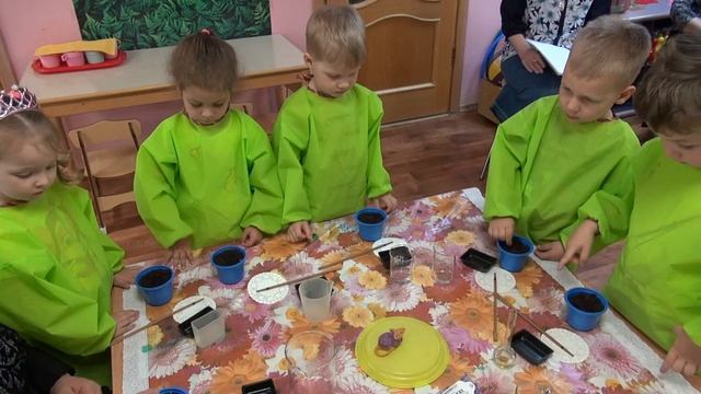 Открытое занятие во 2-младшей группе Будем сеять, поливать ....mp4 смотреть онлайн