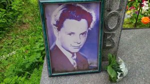 Ваганьковское кладбище. Известные люди:-