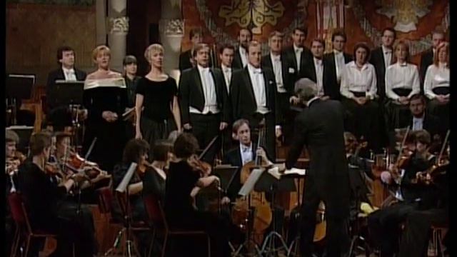 Mozart - Requiem & Mass in C Minor (on period instruments, John Eliot Gardiner) [7/7] смотреть онлайн