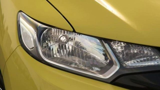 Honda Jazz 2015 Car Review смотреть онлайн