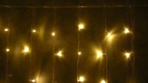 Светодиодная гирлянда Желтая (теплая белая) штора занавес для улицы с белым мерцанием.