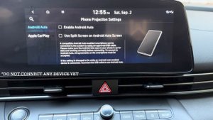 Hyundai Elantra… Enable Full Screen Apple Carplay