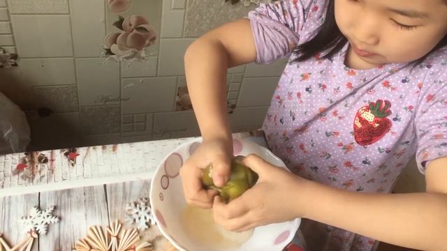 Сок яблочный своими руками. Больше не покупаем соки))) смотреть онлайн