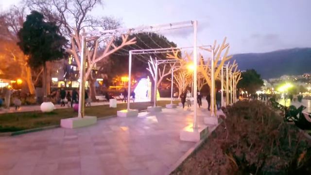 Вечерняя Ялта и прогулка по набережной. смотреть онлайн