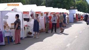 Алексей Смирнов осмотрел выставочные и торговые павильоны Курской Коренской ярмарки-2024