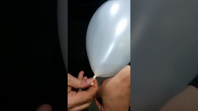 Как правильно завязать шар,привязать нитку к шару/how To Bind A String To The Balloon