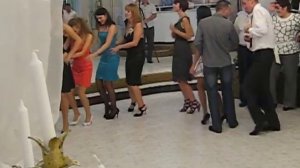Танцы на молдавской свадьбе. Dancing privind nunta Moldovei.