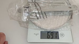 Зеркало с увеличительным эффектом на кронштейне - обзор