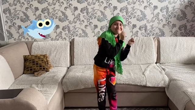 Акуленок я туруруру???  В гостях у бабушки: часть 1?