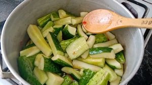 КАК ЗАГОТОВИТЬ ПЕРЕРОСШИЕ огурцы. Огурцы? в сладком кетчупе! Лучший рецепт