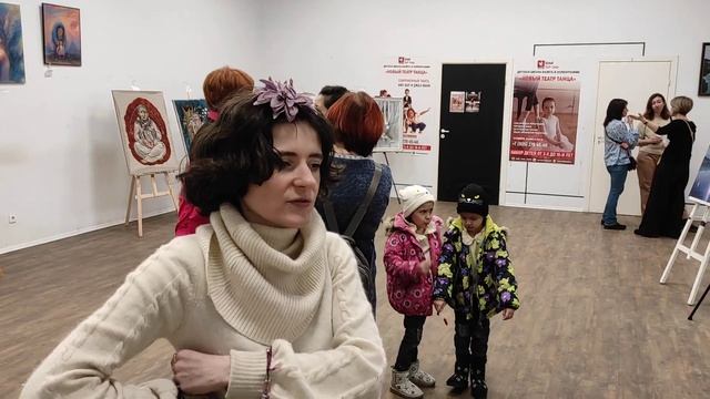 Человек Арт-Объект Алла Зиневич- Гостинка Арт. OPEN CALL "Летящие на свет" . смотреть онлайн