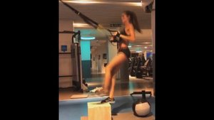 Тренировки Изабель Гулар —  супермодель ангел Victoria’s Secret спорт мотивация