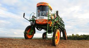 ЭТО ОН. Самоходный опрыскиватель STARA Imperador 4000. Лучший среди других.