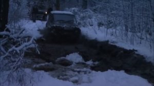 Nissan safari patrol y60 в грязи Nissan safari mudding