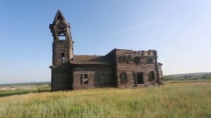 Заброшенная церковь. Саратовская область