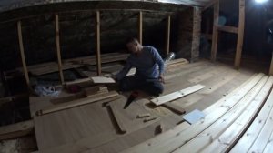 ЗАМУЧАЛСЯ КРЕПИТЬ ИМИТАЦИЮ БРУСА , ДАЖЕ НЕ УБРАЛИ бюджетный ремонт дома