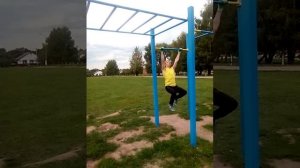 Подтягивания с собственным весом