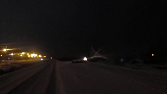 Тепловозы ТЭП70-0352, 0397 делают оборот и выезжают из Архангельска. Часть 2/2 смотреть онлайн