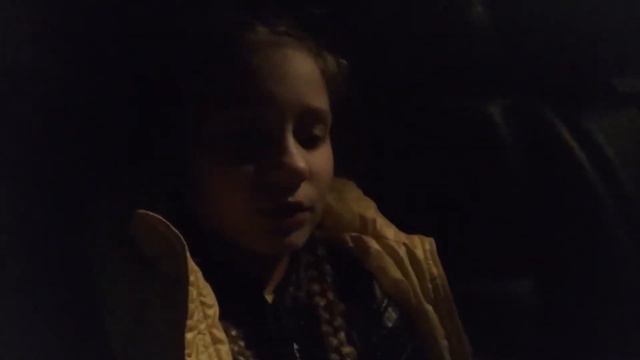 Шиншилла ,едим за клеткой 🐾✨ смотреть онлайн